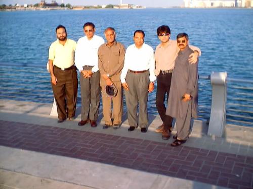Suad Usmani. Wasi Shah, Anwer Masood and Saghier J - Suad Usmani. Wasi Shah, Anwer Masood and Saghier Jafri with other Pakistanis