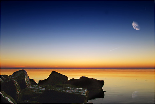 Dawn - the moon , the light sunshine, the quiet river surface ……