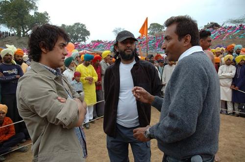 On The Sets: Rang De Basanti - The producer and director of the movie in conversation with the actor, Aamir Khan.
