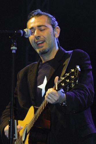 Luca Carboni  - ^__^