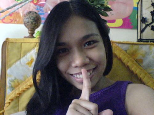 shhh.. - just wanna pose.. hehe