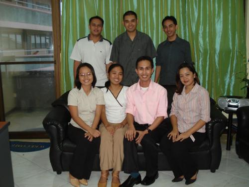 company pic - wit the gg mortals...hahahaha...this pic was send to Africa for our affiliates there...OMG...