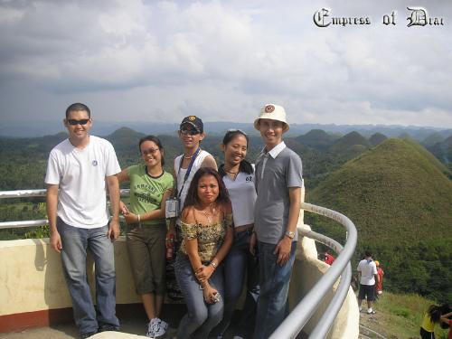 Chocolate Hills - Only in bohol mortals...wit the gg family...