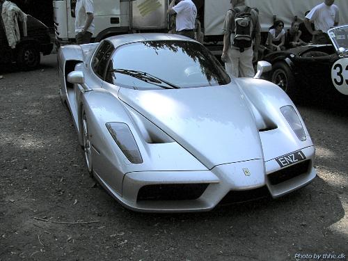 ferrari - want luxury and speed?have a ferrari enzo.