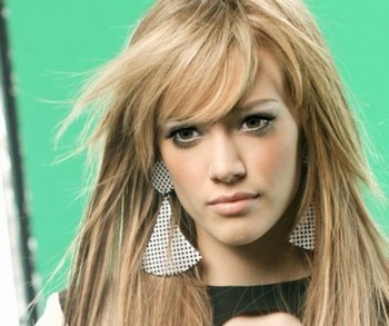 Hilary Duff - I love her, she's my favorite actress + singer.