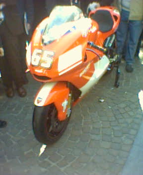 Ducati desmosedici - First version of the italian motogp racing bike!