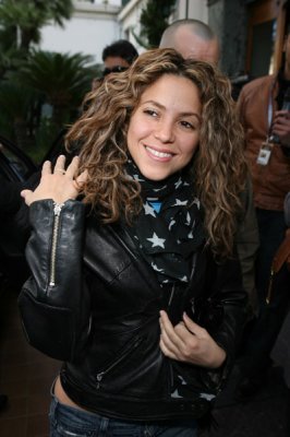 Shakira - Arriving in Sanremo, Italy on March 2nd 2006
