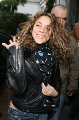 Shakira - Arriving in Sanremo, Italy on March 2nd 2006