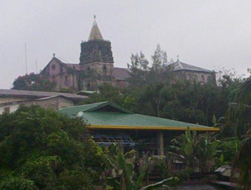 Old church - This was taken at Majayjay Laguna, using a kodak digital camera its not a profesional one but its good isint it :)