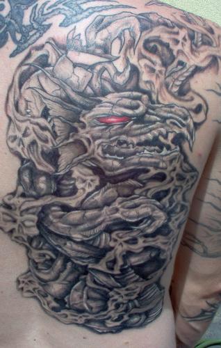 Crazy Dragon - 9 hours.  this one's sik!....one of my latest pieces(July 05) and deffinately one of my best!