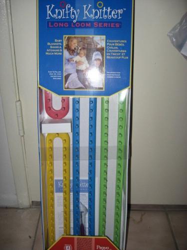 Long Knifty Knitter Loom Series - My new toy.
