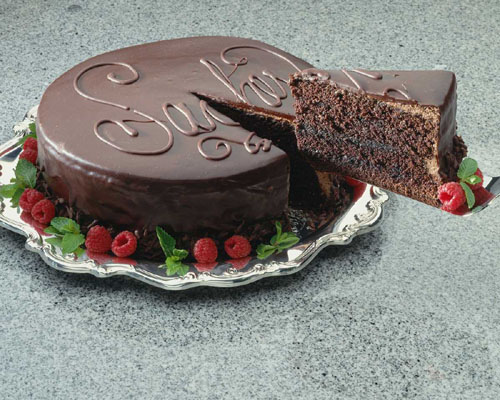 sweet tooth people have a bite, of this mouth wate - people with sweet tooth plz give the best bakerys in ur country and city................ anything sweet will work for me........ name few bakerys in ur city all around the world........