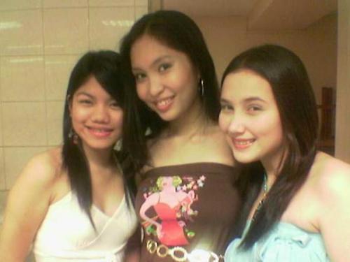 ivy,me and mai at UP - having fun at the party