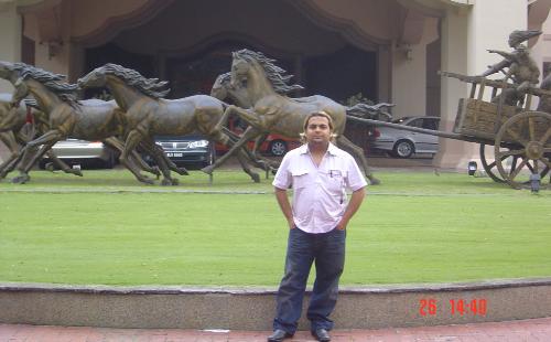 Truly Asia - The Grand Horse (7 star Hotel) in KL , Malayasia - Truly Asia