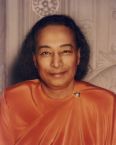 Parmahansa yogananda - He was a great yogi who went to UsA at a very young age and established 3 ashrams which still functionthere. The fact that these ashrams are functioning effctively even after 54 years of his death is proof of his yogic power