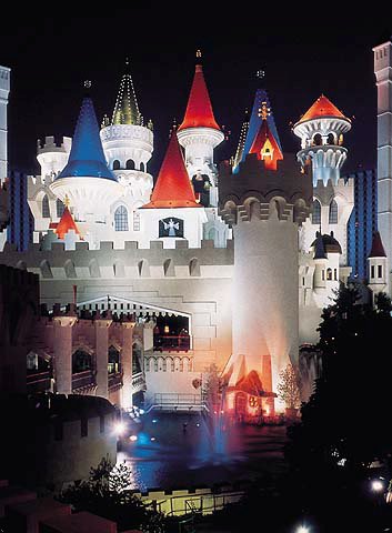 Excalibur hotel and casino - Excalibur hotel and casino at night. Great entertainment and food found here