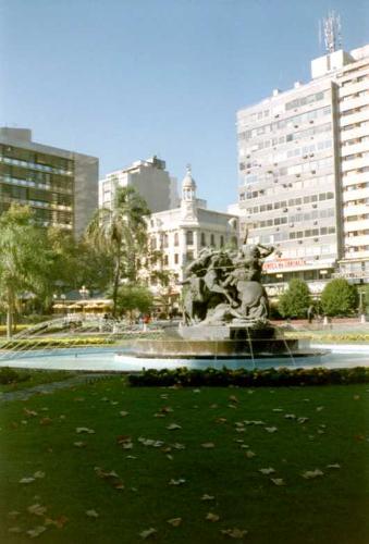 145  Plaza del Entrevero in Montevideo - 145  Plaza del Entrevero in Montevideo
