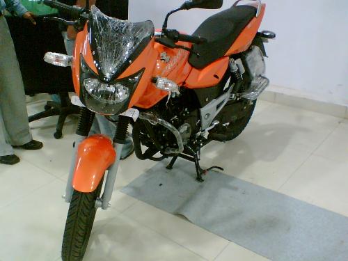 Pulsar DTSi 180 UG3 - New pulsar with tail lamps, Digital speedo.. Awesome looks..