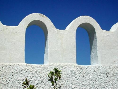 Santorini - Wall with arched Windows - Santorini - Wall with arched Windows