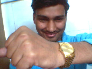 Nice Watch - Nice watch he was get timing.  sanjay...........?