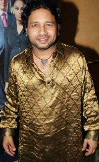 kailash kher - photo is published in the international magzine RAVE.