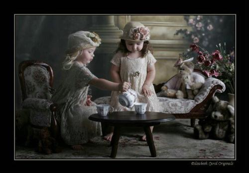 chilhood love - does ur childhood love makes differences to ur present life.