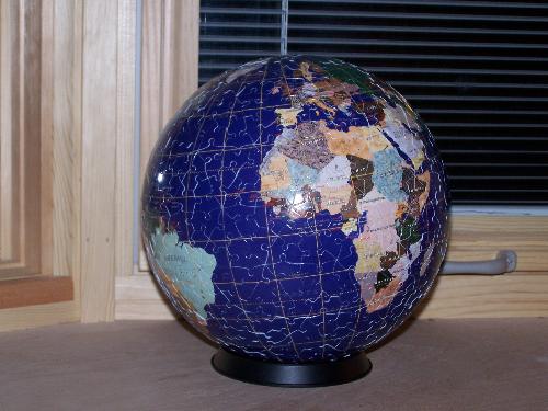 Globe puzzle - Europe bottom view