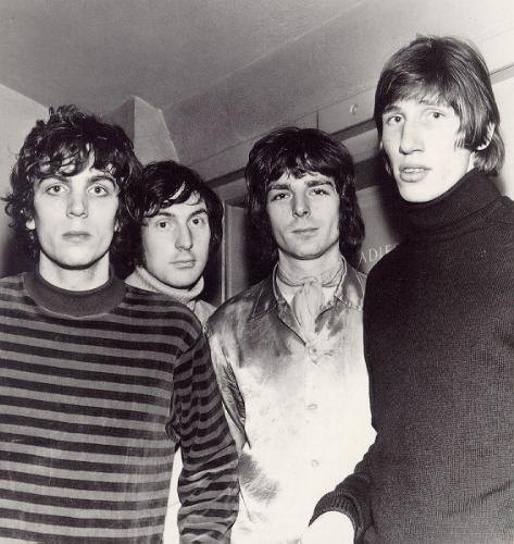 the PF..PINK FLOYD - this PIC displays the legends of the group PINK FLOYD..David Gilmour, Roger Waters etc.