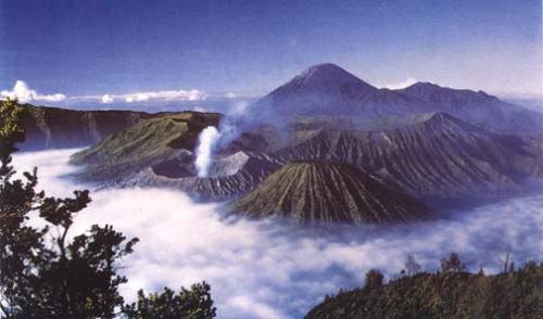 Bromo - This Picture is Mount Bromo on east Java,,,, The most Beautiful Mountain on indonesia