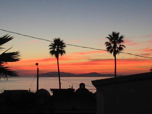 Rosarita mexico sunset - Taken at sunset in Rosarita mexico in 2005.