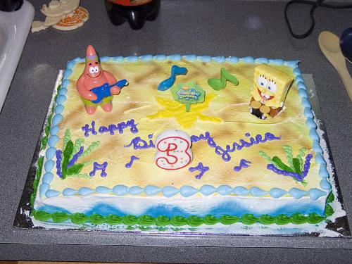 birthday cakes - I just love how they designed my daughters cake.