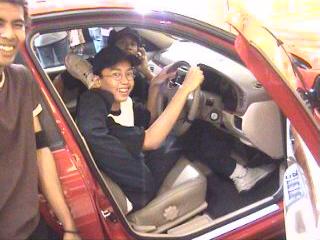 freeze in the car - im doing show at one utama with nissan company im very tired and do crazy thing hahah
