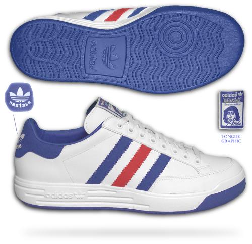 Adidas Shoes - This is the classic Adidas Sportshoes. White in colour and with blue stripe for its Adidas batch, It is just perfect combination and make this soes very intresting and eye catchy.
