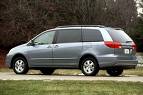 van - thisis an image of a toyota sienna