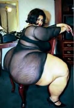 Big Booty - this is a picture of a big lady with really big booty. I have never in my entire life seen anyone with big booties. It's not a nice site but it's something to share with everyone on here. I hope this picture does not offend anyone in any way. It's just that it really caught my attention and I want to share it with everyone.