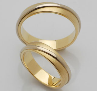 wedding rings - wedding rings made of white and yellow gold