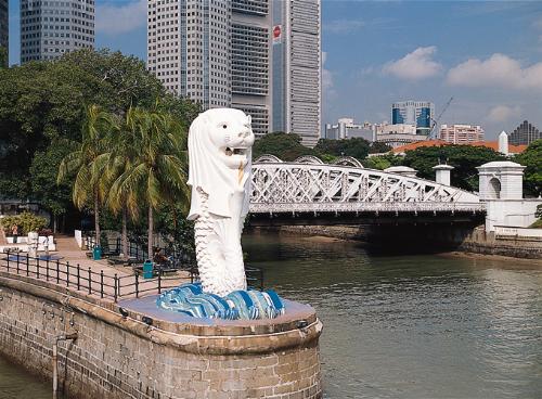 singapore - beautiful lake of singapore